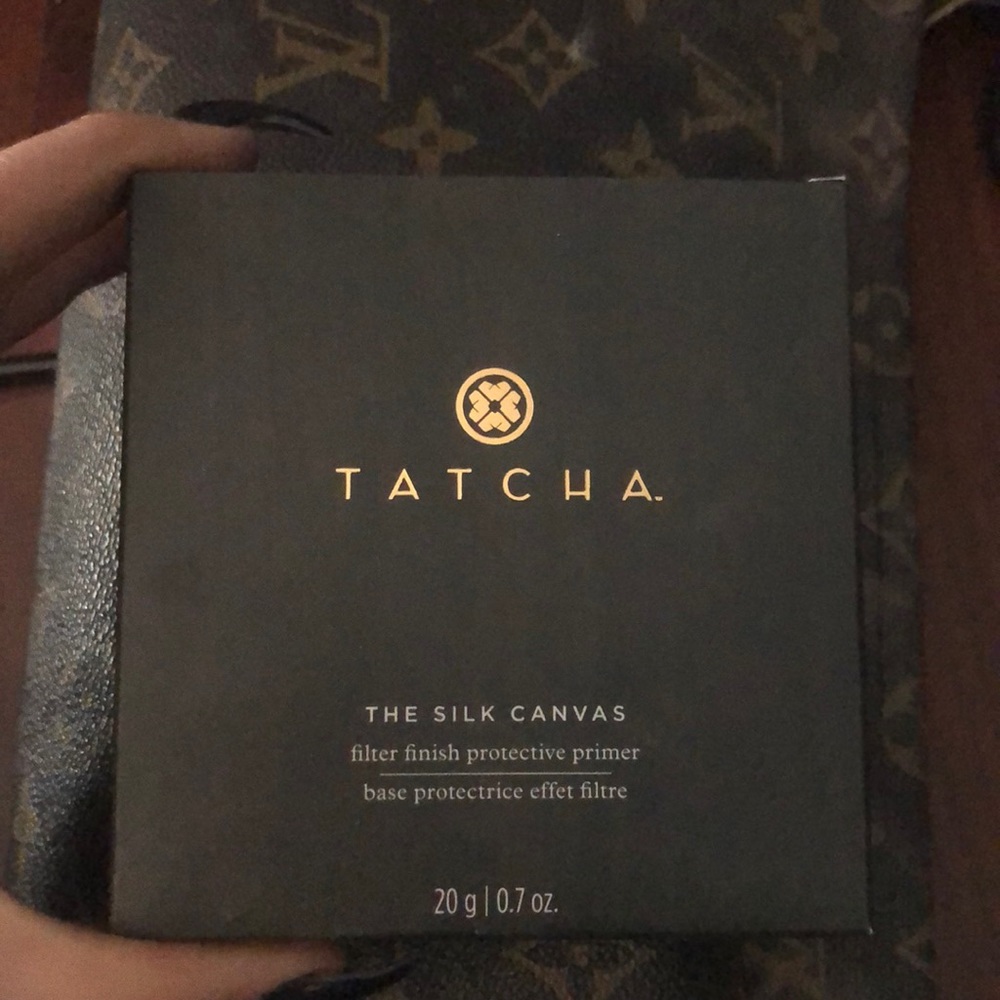 The silk canvas brand new